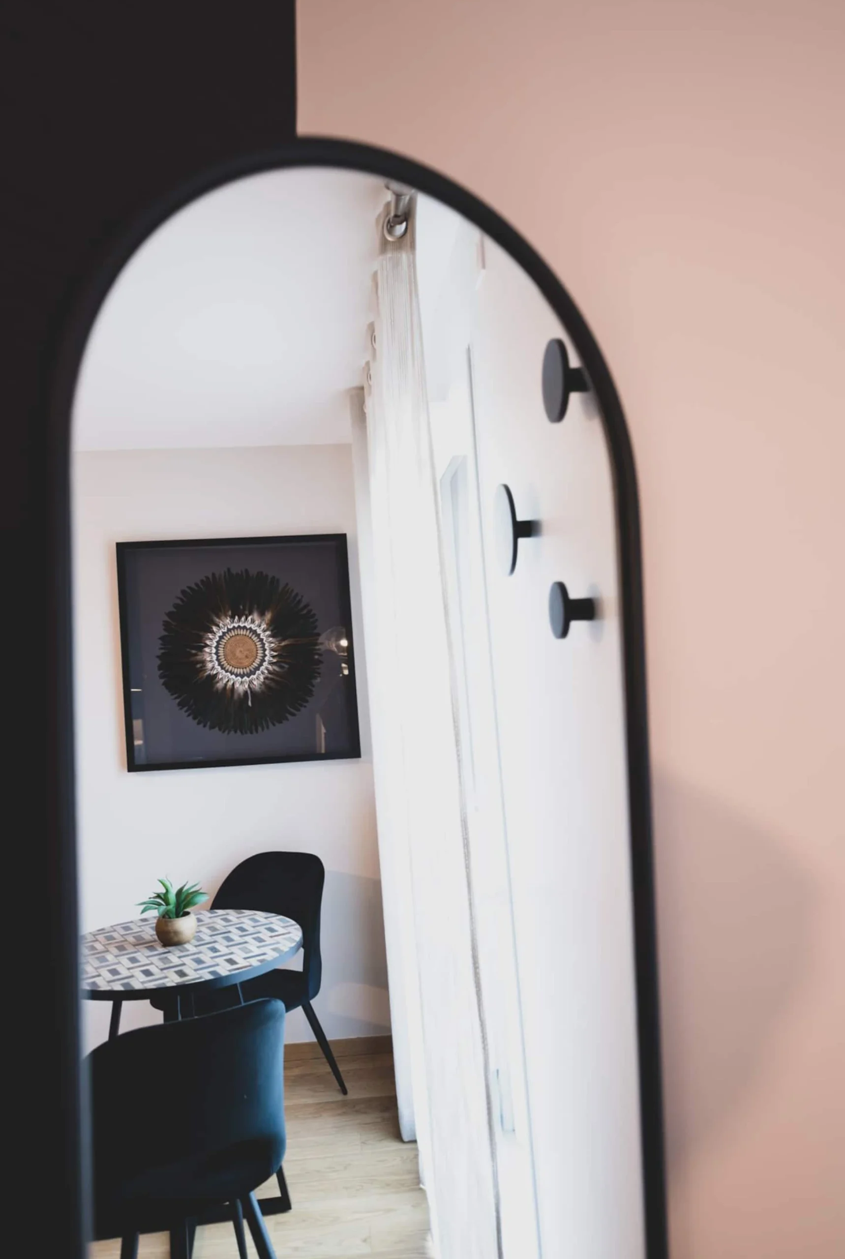 rbnb-la-maveria-sophie-antonelli-architecte-interieur-miroir